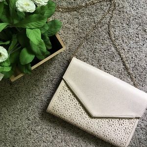 Urban Expressions Dress Gold Chain Crossbody